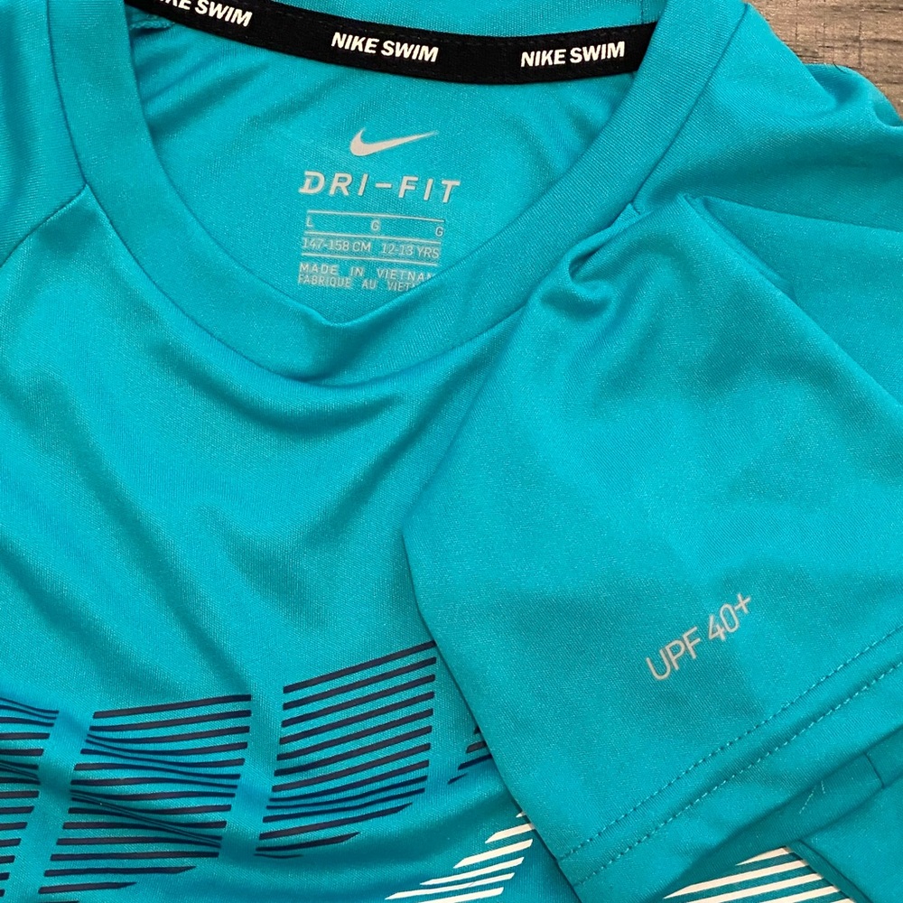 Nike Swim Rash Guard - Picture 2 of 2